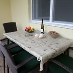 Szabadido Vendeghaz Apartment