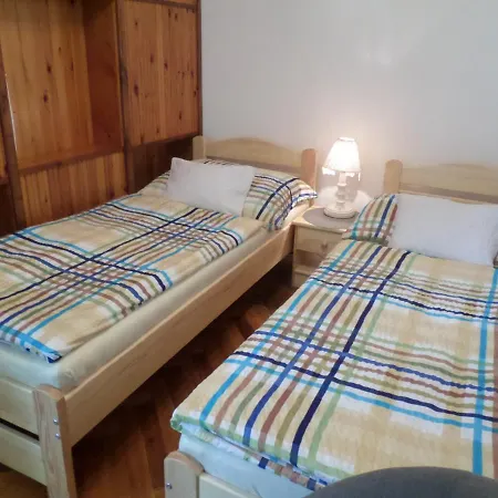 公寓 Szabadido Vendeghaz *