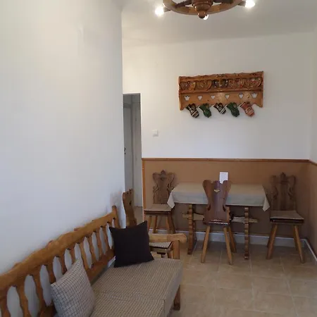 Szabadido Vendeghaz Apartament